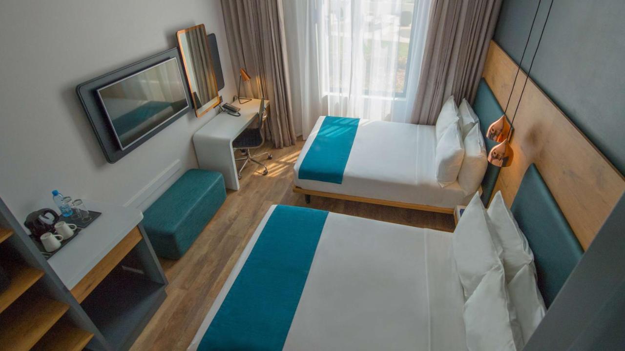Garden Court Kitwe Hotel Bagian luar foto