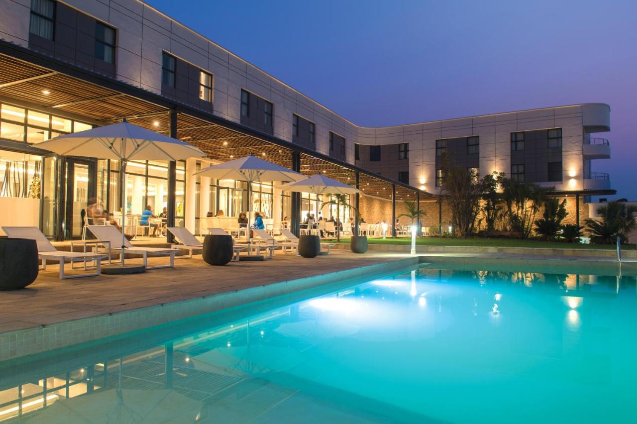 Garden Court Kitwe Hotel Bagian luar foto
