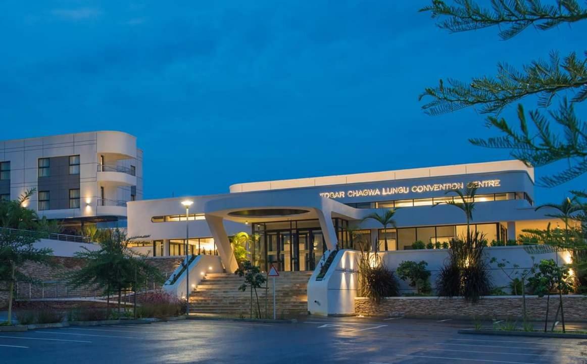 Garden Court Kitwe Hotel Bagian luar foto